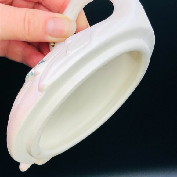 Vintage BERGER Italy Pearlescent Porcelain Swan Trinket Jewelry Dresser Box - Picture 11 of 15